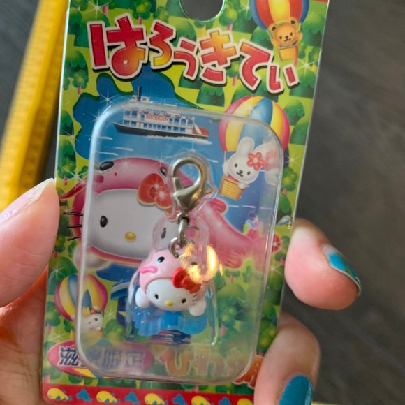 2006 HELLO KITTY FISH CELL CHARM - Picture 5 of 7